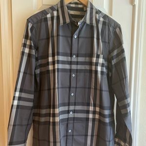 ❌SOLD❌Authentic Men’s Grey Burberry Shirt
